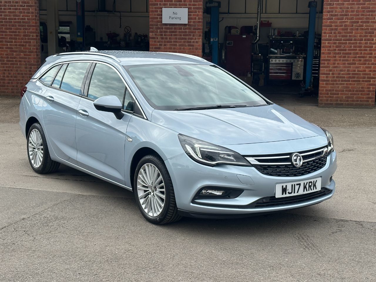 2017 Vauxhall Astra