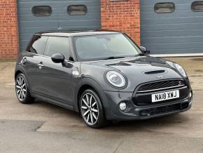 MINI HATCHBACK 2018 (18) at Twells of Billinghay Billinghay